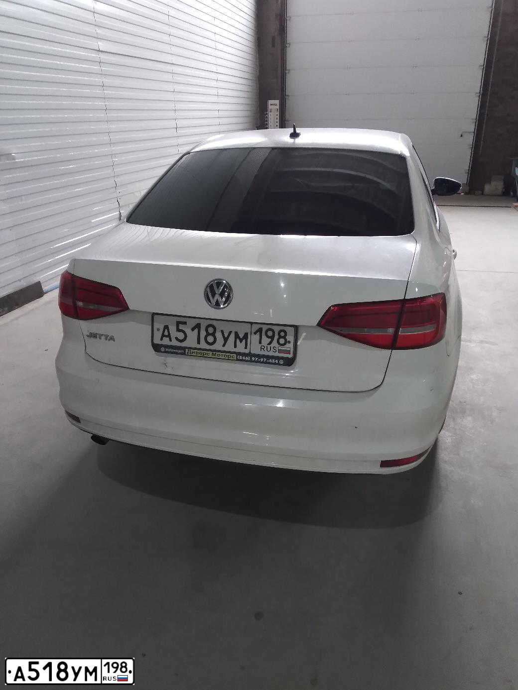 Фото автомобиля VOLKSWAGEN JETTA, 2015 — госномер Н626АС134. Цвет: Белый
