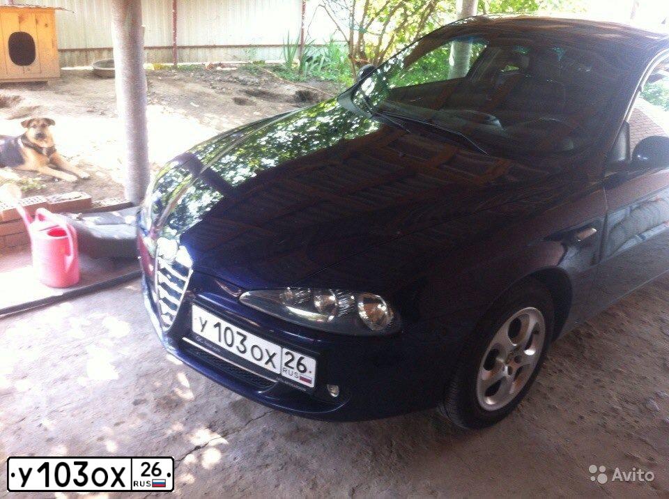 Фото автомобиля ALFAROMEO ALFA 147, 2006 — госномер У103ОХ26. Цвет: ТЕМНО-СИНИЙ