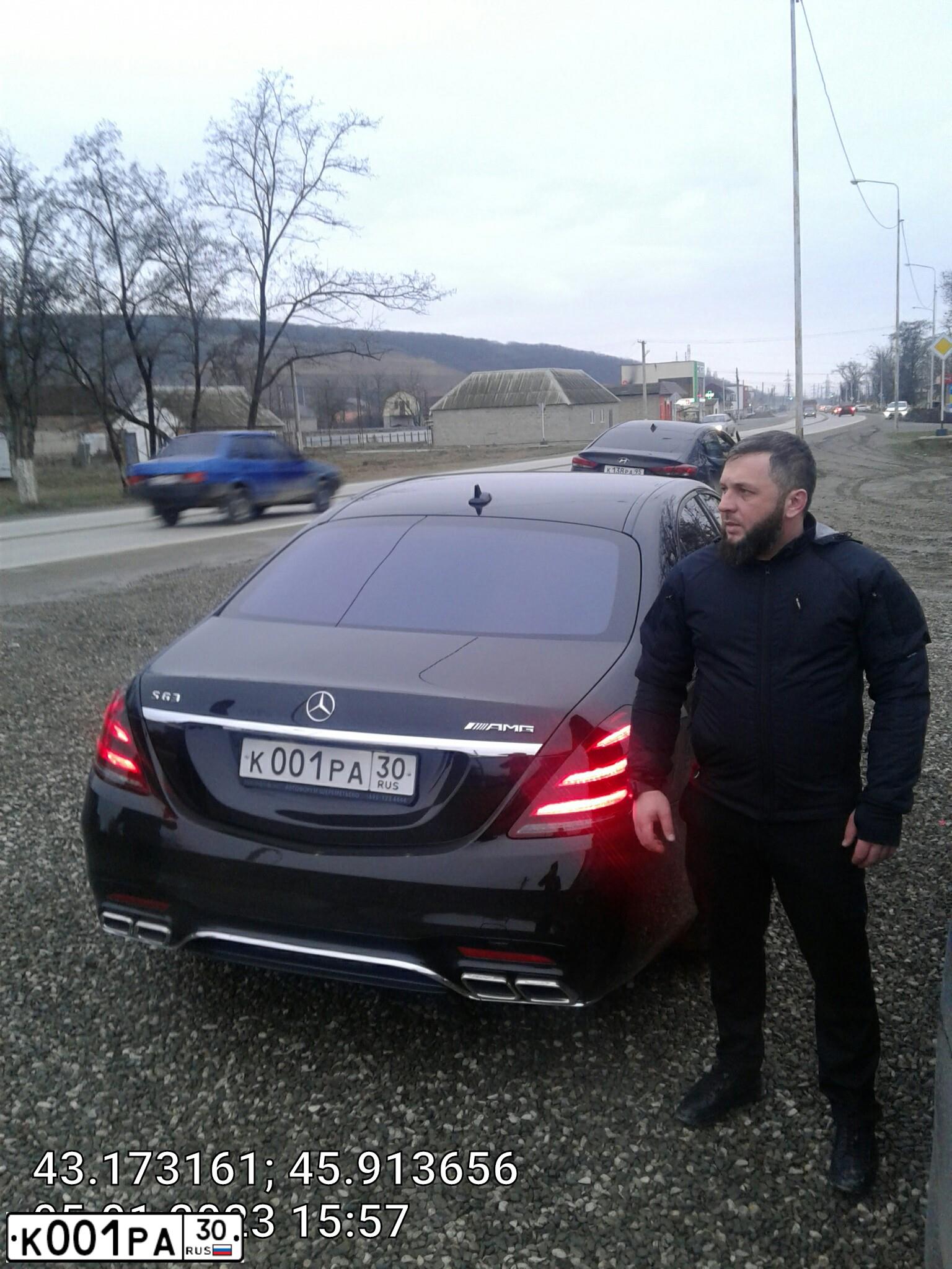 Фото автомобиля LADA 2170 PRIORA, 2010 — госномер К001РА30. Цвет: ТЕМНО-ВИШНЕВЫЙ