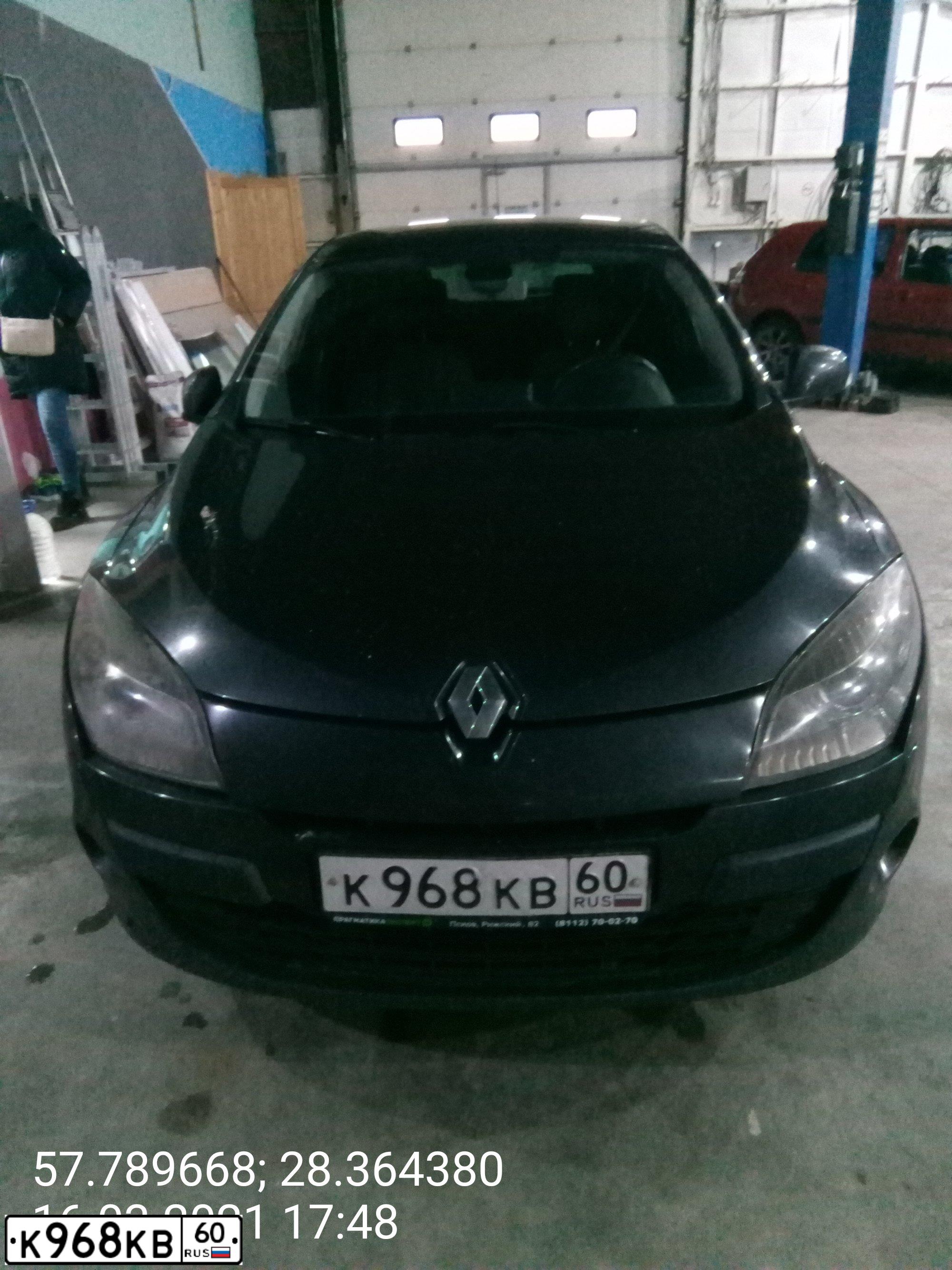 Фото автомобиля RENAULT MEGANE, 2009 — госномер К968КВ60. Цвет: ЧЕРНЫЙ