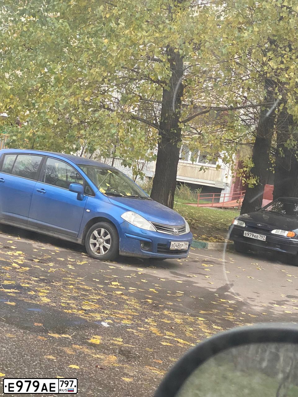Фото автомобиля LADA 2115 SAMARA, 2011 — госномер Е979АЕ797. Цвет: синий