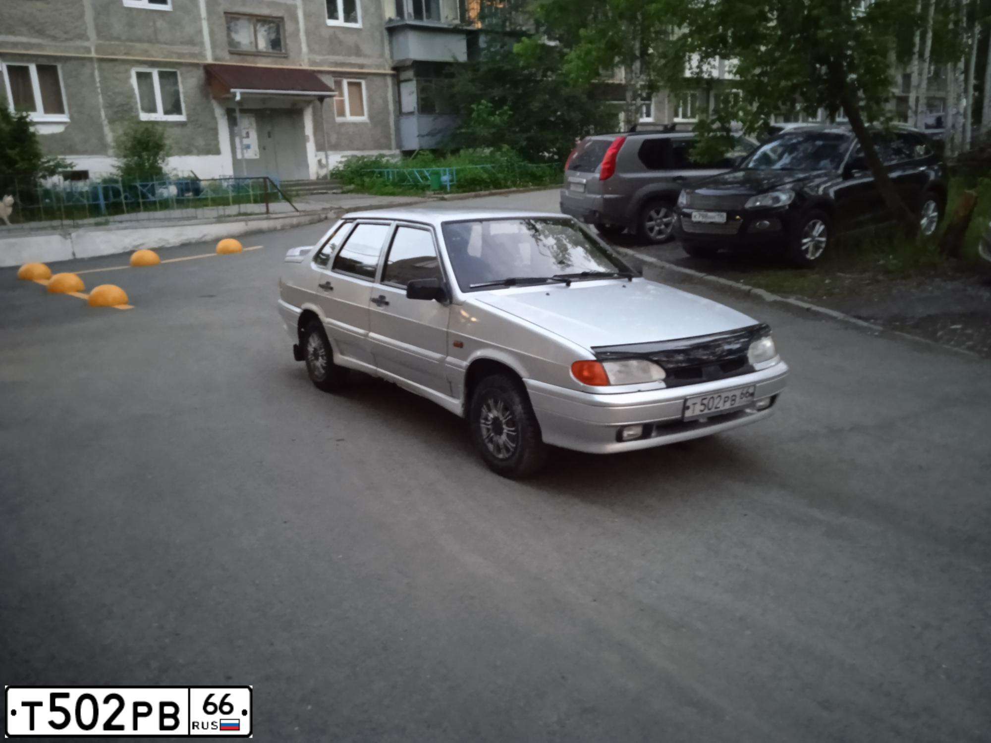 Фото автомобиля LADA 2115 SAMARA, 2005 — госномер Т502РВ66. Цвет: СЕРЕБРИСТЫЙ