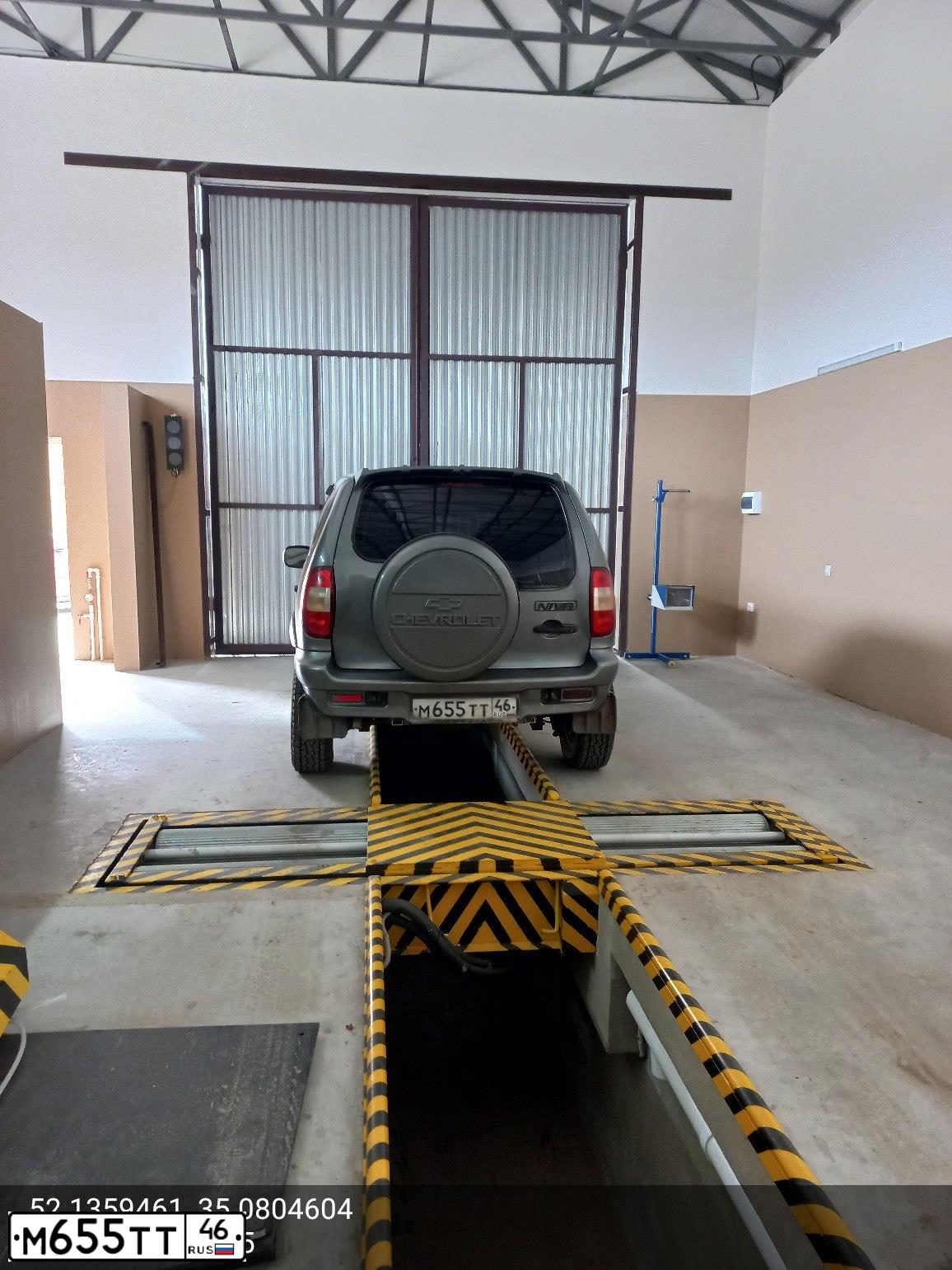 Фото автомобиля CHEVROLET NIVA, 2005 — госномер М655ТТ46