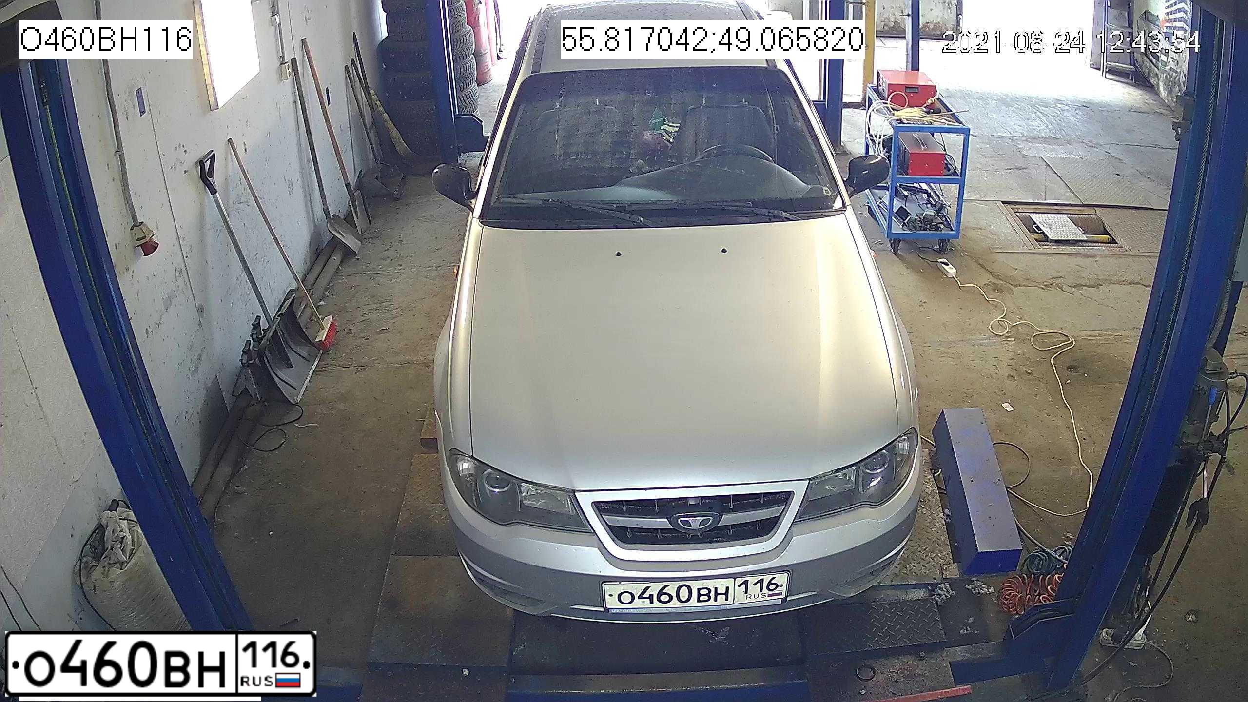 Фото автомобиля DAEWOO NEXIA, 2011 — госномер О460ВН116. Цвет: Серебристый