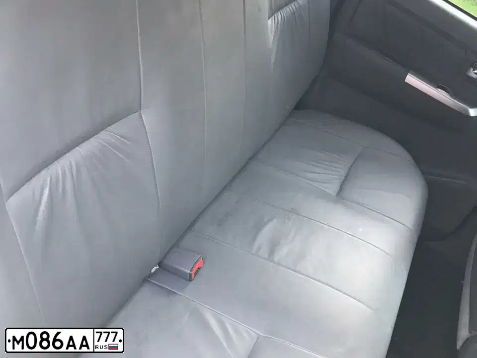 Фото автомобиля TOYOTA HILUX, 2013 — госномер М086АА777. Цвет: СЕРЫЙ ТЕМНЫЙ