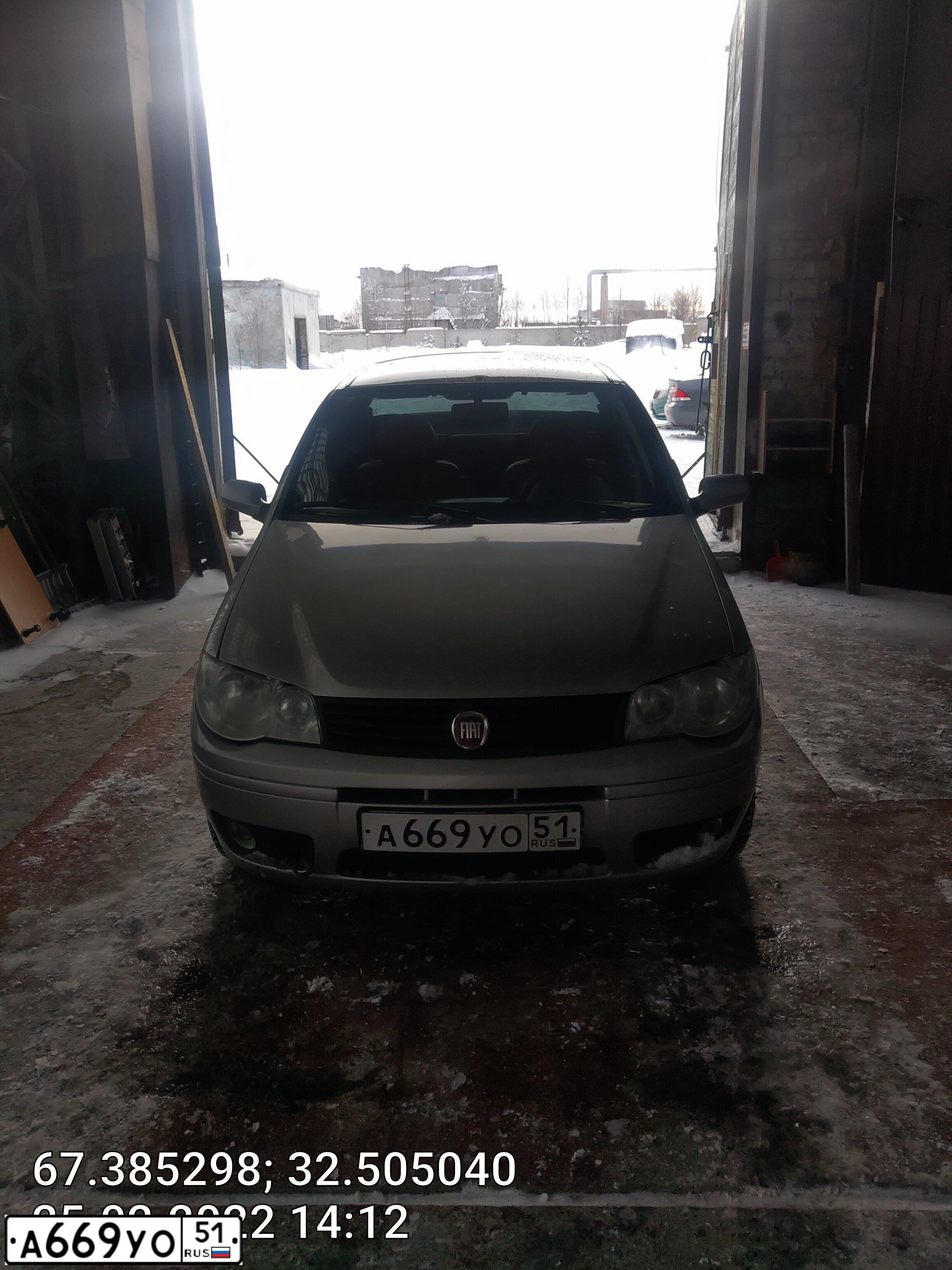 Фото автомобиля FIAT ALBEA, 2008 — госномер Е095АР11. Цвет: СЕРЫЙ СТАЛЬНОЙ