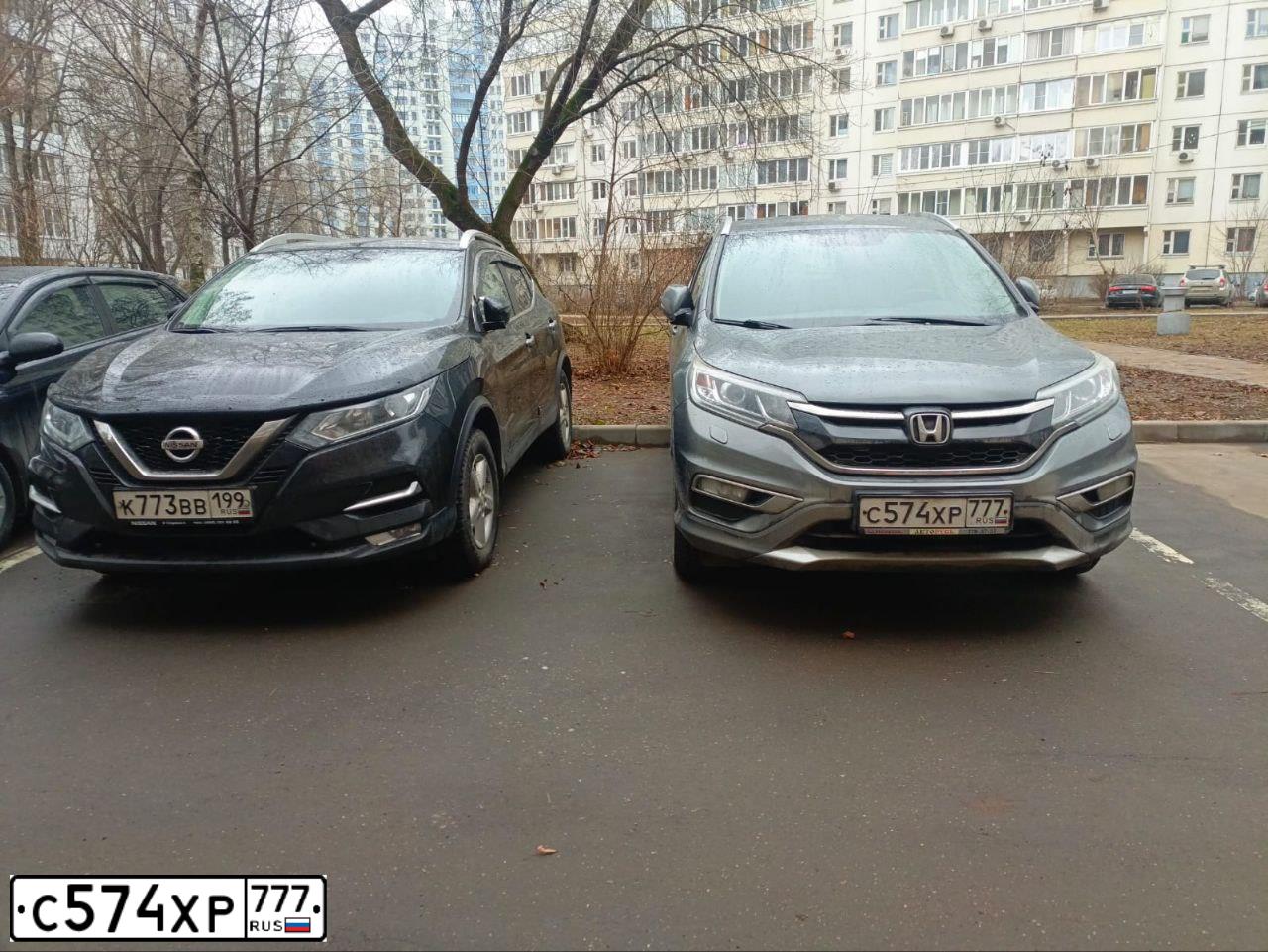 Фото автомобиля HONDA CR-V, 2016 — госномер С574ХР777. Цвет: СЕРЫЙ