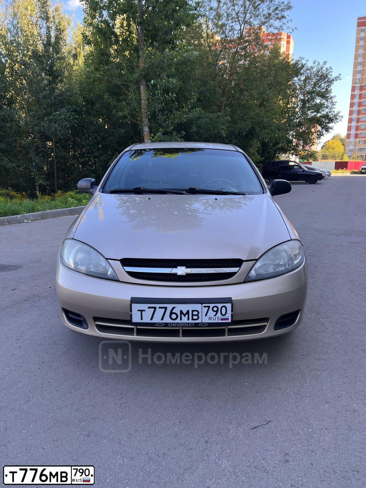 Фото автомобиля CHEVROLET LACETTI, 2007 — госномер Т678ВО199. Цвет: БЕЖЕВЫЙ