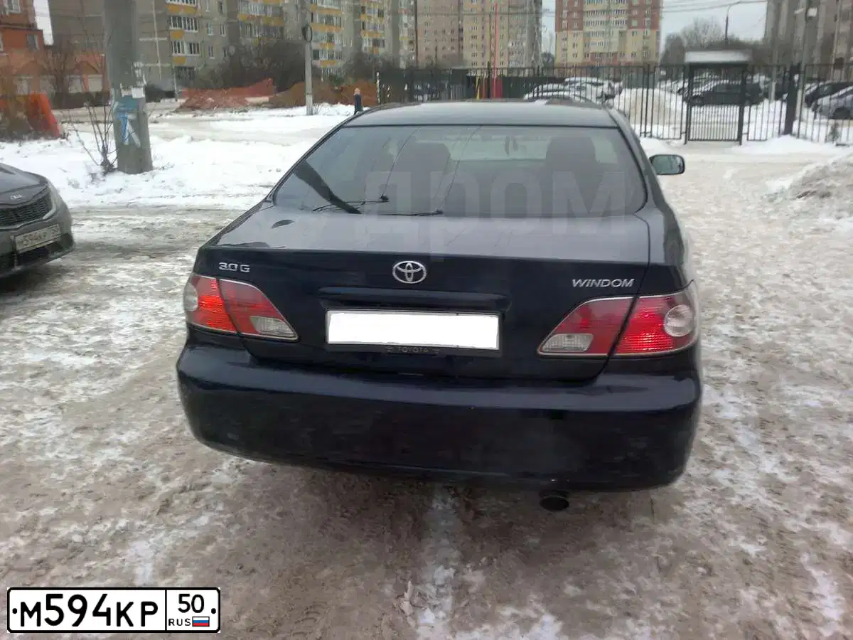 Фото автомобиля MERCEDES C-KLASSE, 1984 — госномер М594КР50. Цвет: БЕЛЫЙ