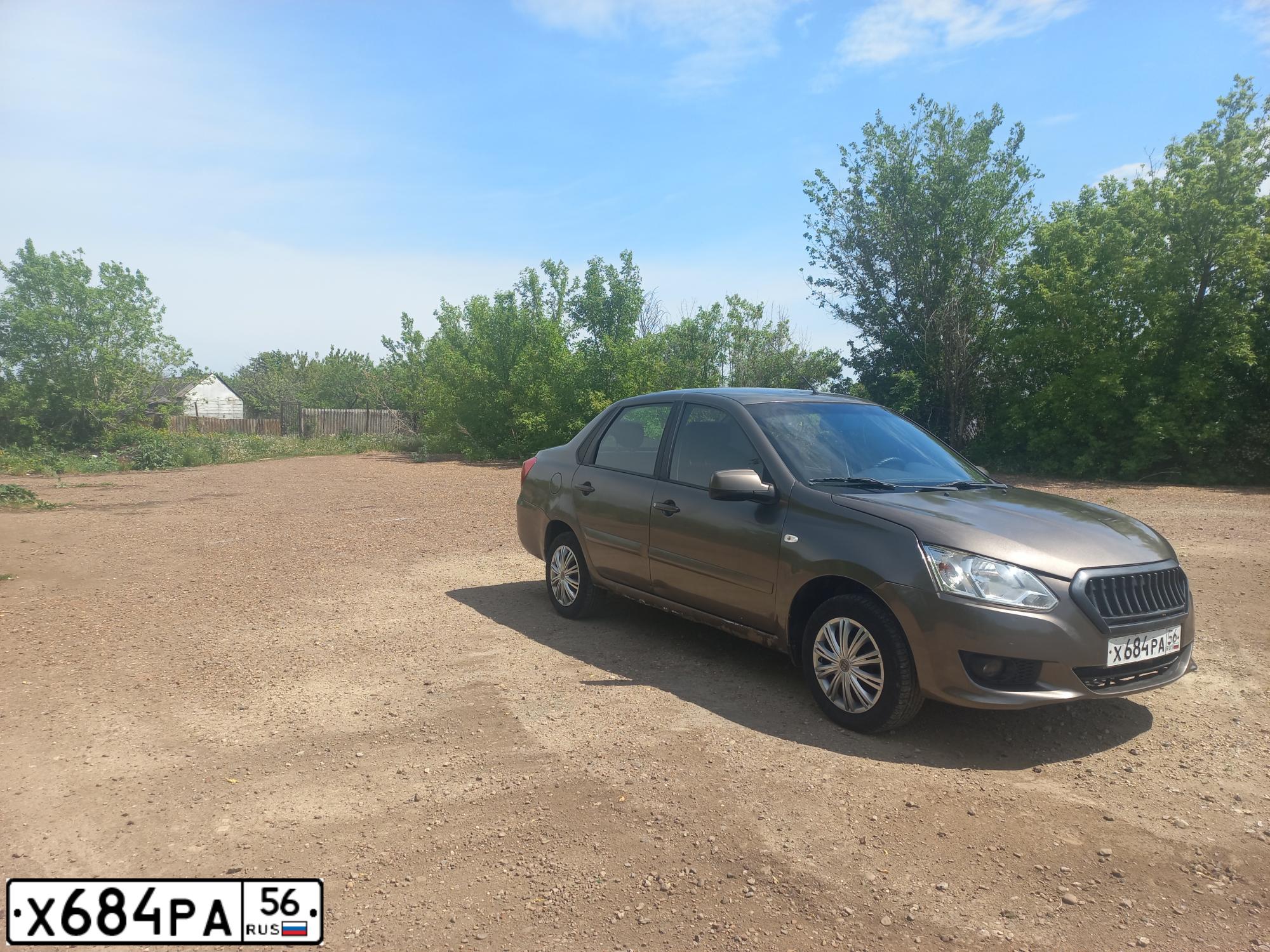 Фото автомобиля DATSUN ON-DO, 2018 — госномер Е383ХО156. Цвет: Серый