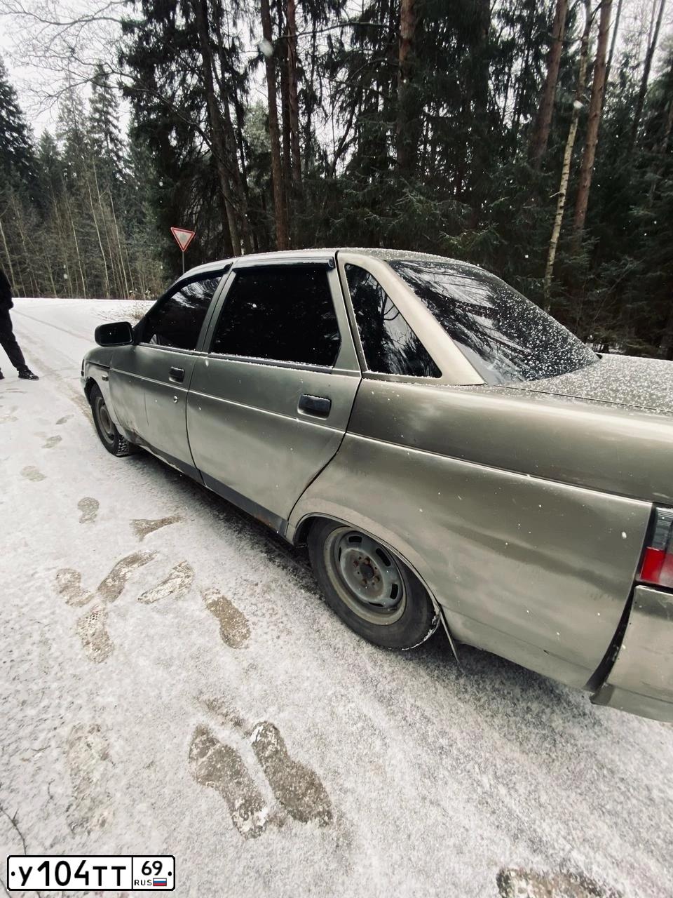Фото автомобиля LADA 2110, 2002 — госномер У104ТТ69. Цвет: СЕРО-ЗЕЛЕНЫЙ