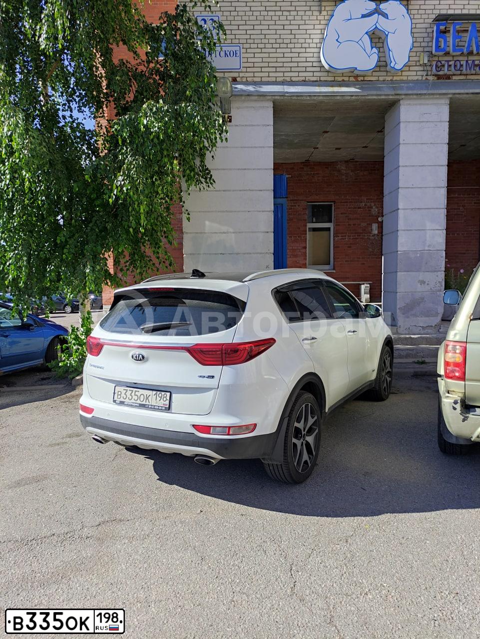 Фото автомобиля KIA SPORTAGE, 2016 — госномер В335ОК198. Цвет: БЕЛЫЙ