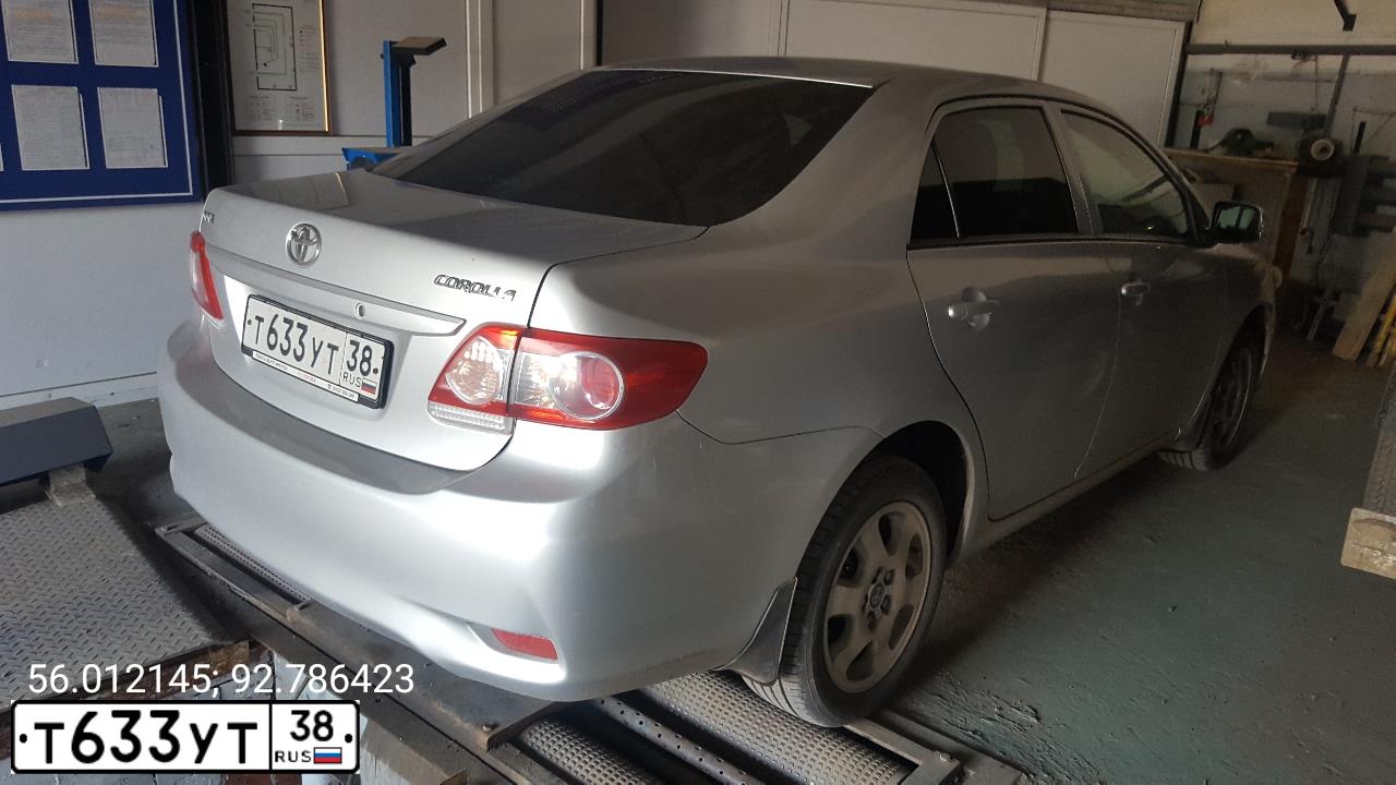 Фото автомобиля TOYOTA COROLLA, 2011 — госномер Т633УТ38. Цвет: СЕРЕБРИСТЫЙ