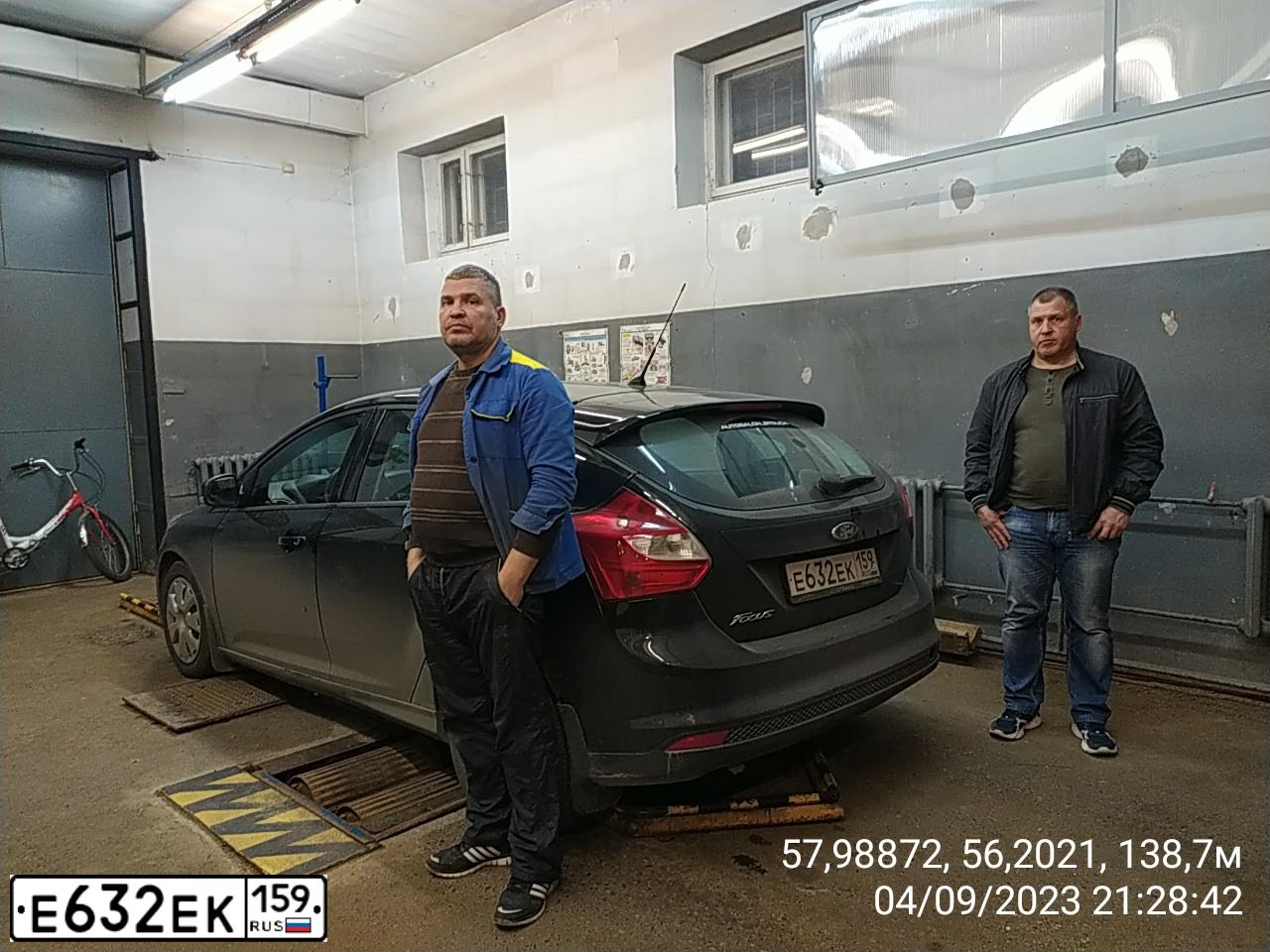Фото автомобиля FORD FOCUS, 2013 — госномер Е632ЕК159