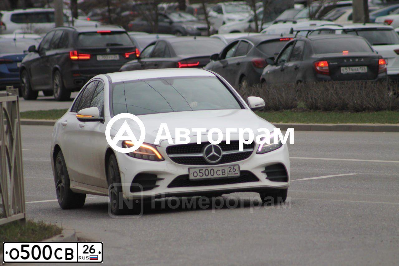 Фото автомобиля MERCEDES CLA-KLASSE, 2014 — госномер О500СВ26. Цвет: Белый
