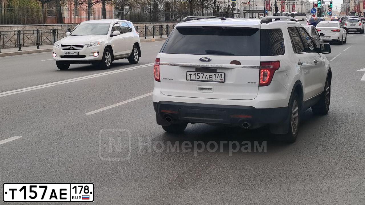 Фото автомобиля HYUNDAI SOLARIS, 2014 — госномер Т157ЕА178. Цвет: СИНИЙ