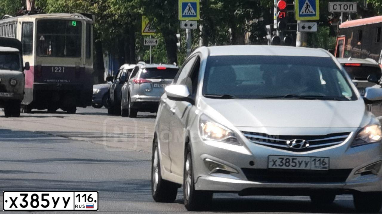 Фото автомобиля HYUNDAI SOLARIS, 2016 — госномер А014РН252. Цвет: СЕРЕБРИСТЫЙ