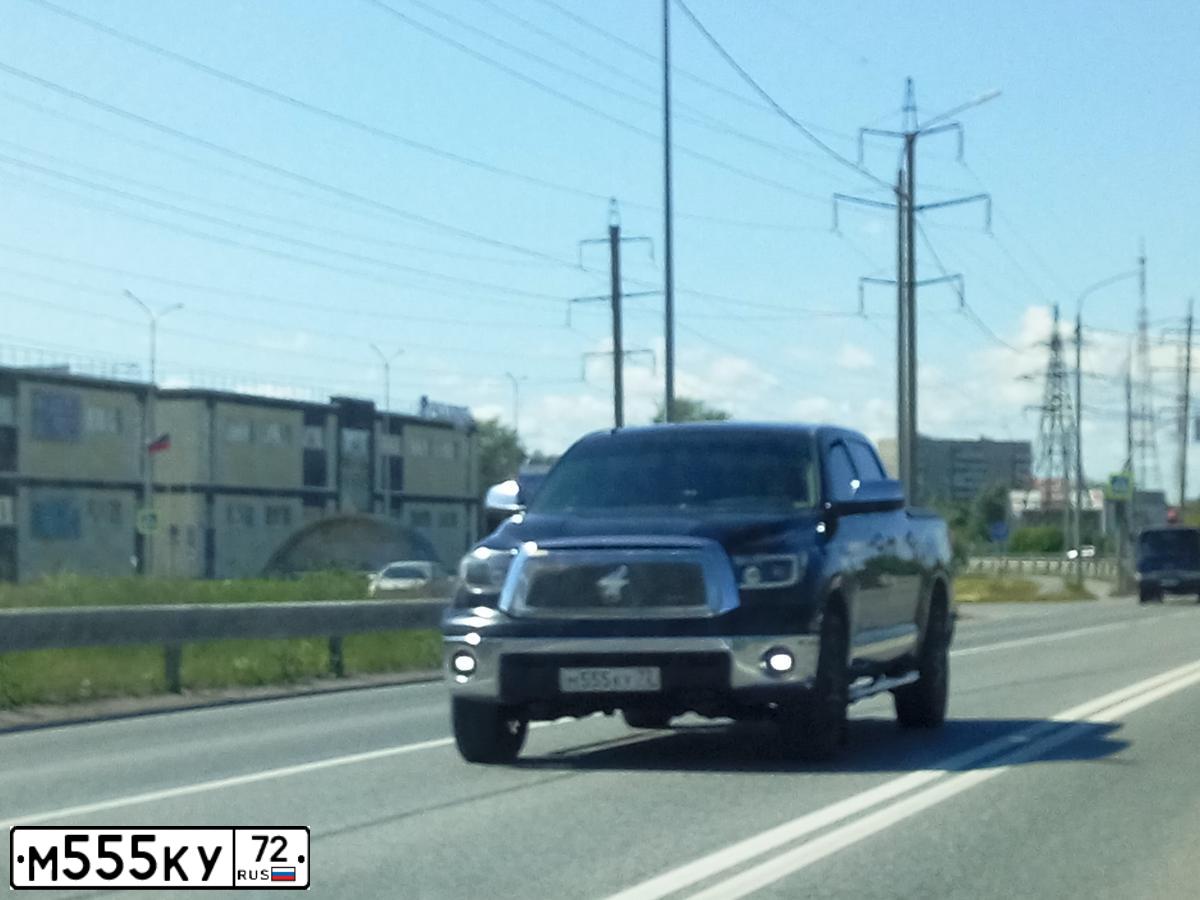 Фото автомобиля TOYOTA TUNDRA, 2011 — госномер К666ТН72. Цвет: ЧЕРНЫЙ