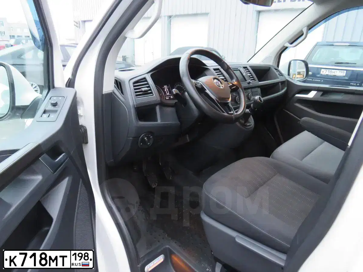 Фото автомобиля LANDROVER FREELANDER, 2012 — госномер О215КК29. Цвет: синий