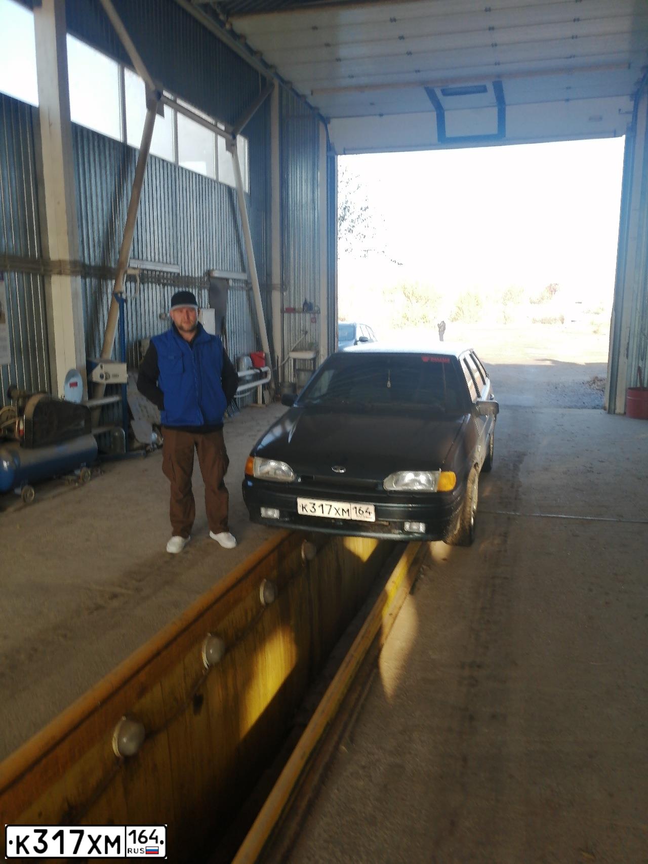 Фото автомобиля LADA 2114 SAMARA, 2008 — госномер О416ОУ64. Цвет: ТЕМНО ЗЕЛЕНЫЙ
