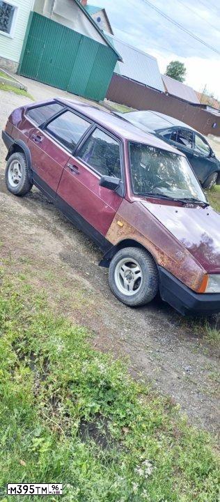 Фото автомобиля ВАЗ 21093, 2000 — госномер М395ТМ96. Цвет: Красный