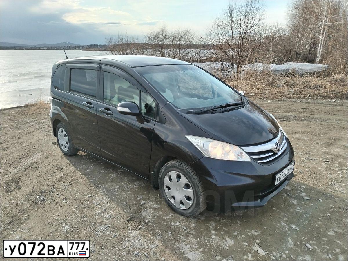 Фото автомобиля VOLKSWAGEN GOLF, 2014 — госномер У072ВА777. Цвет: ГОЛУБОЙ