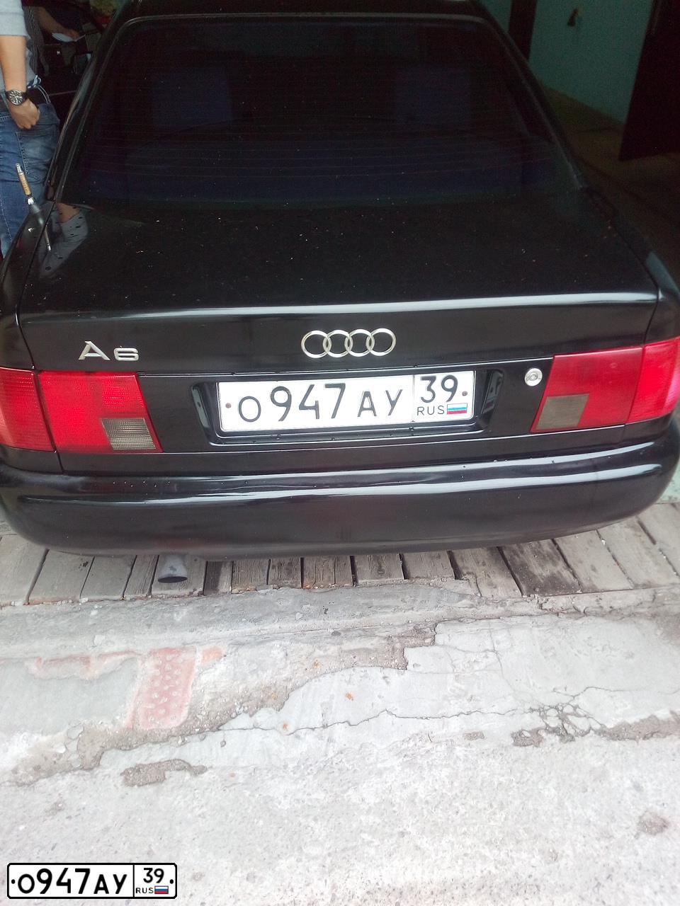 Фото автомобиля AUDI A6, 1995 — госномер С276ОР39. Цвет: ЧЕРНЫЙ