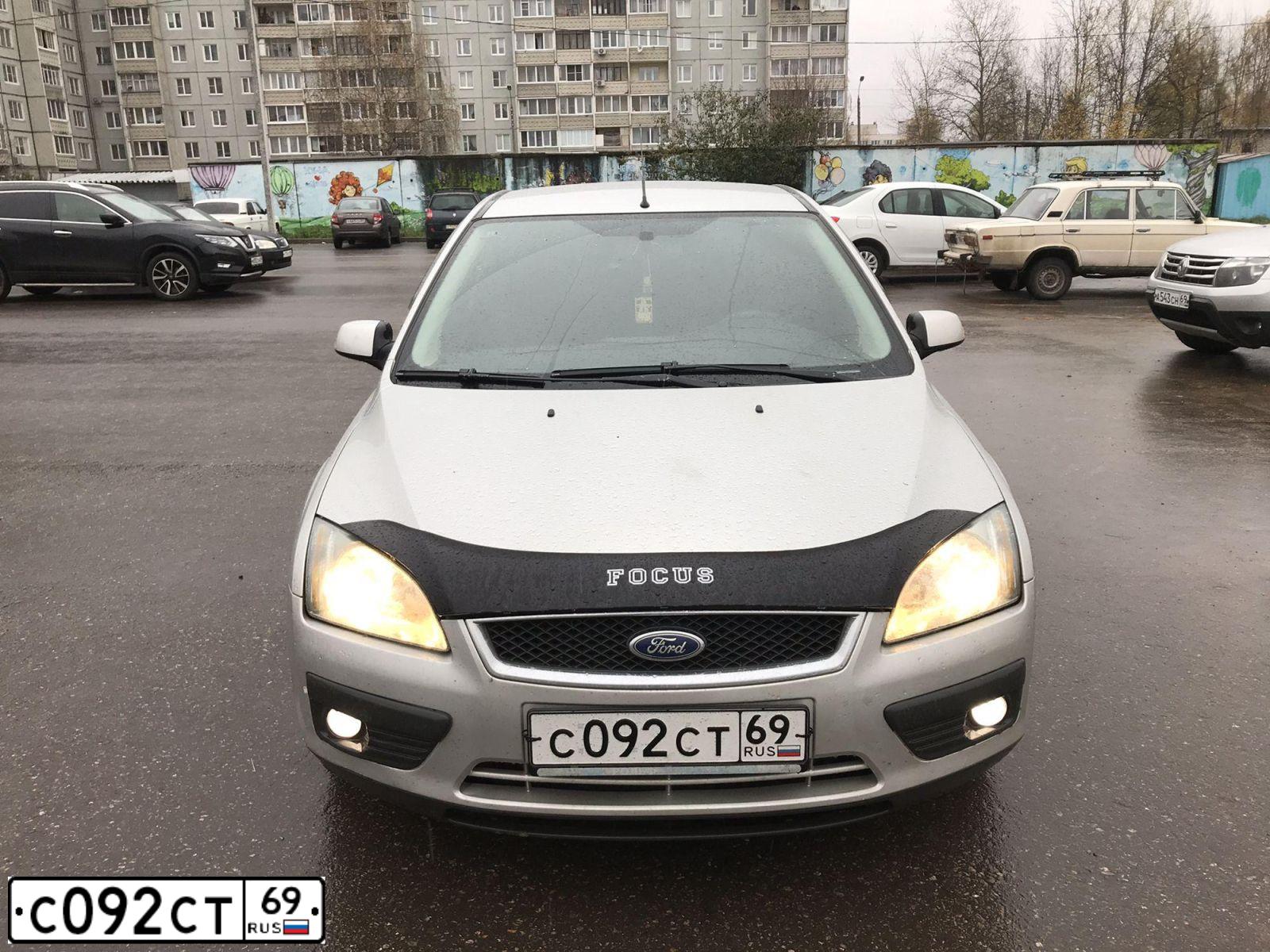 Фото автомобиля FORD FOCUS, 2006 — госномер А589ОА790. Цвет: СЕРЕБРИСТЫЙ