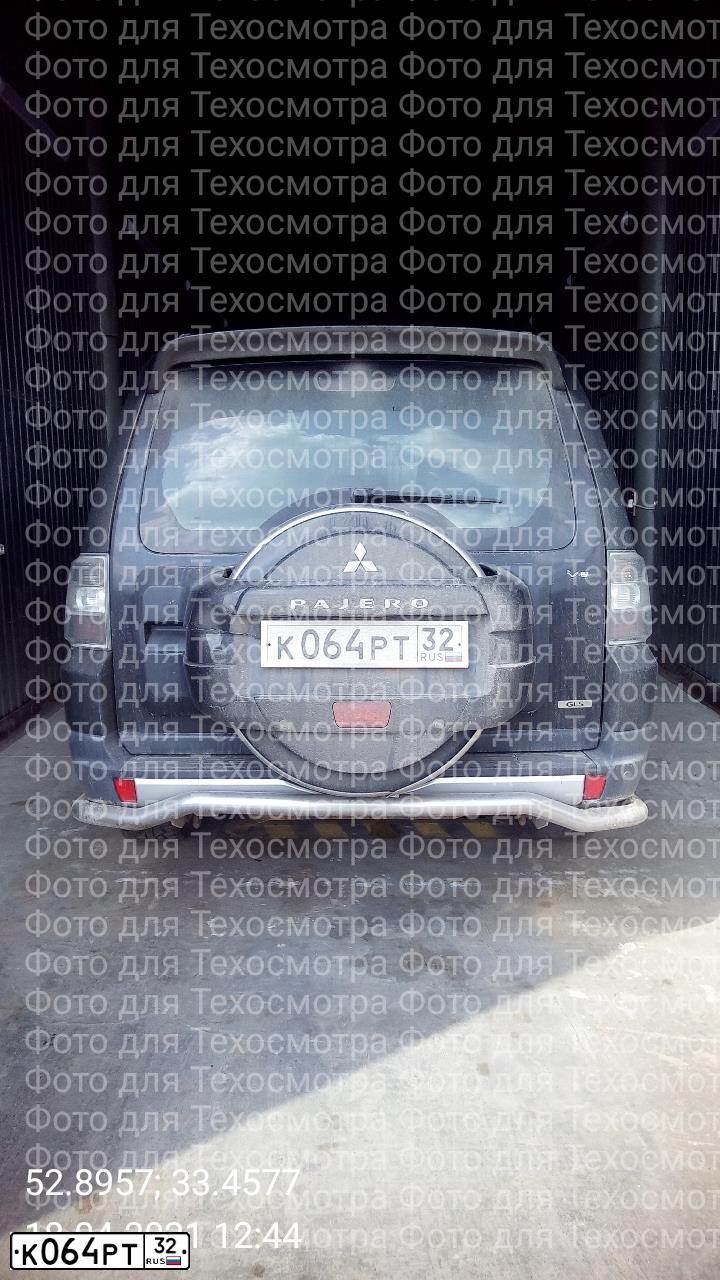 Фото автомобиля MITSUBISHI PAJERO, 2008 — госномер К064РТ32. Цвет: ЧЕРНЫЙ
