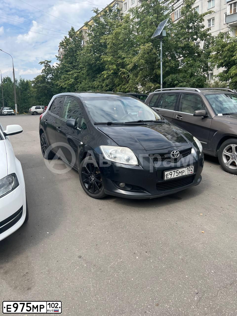 Фото автомобиля TOYOTA AURIS, 2008 — госномер Е975МР102. Цвет: ЧЕРНЫЙ