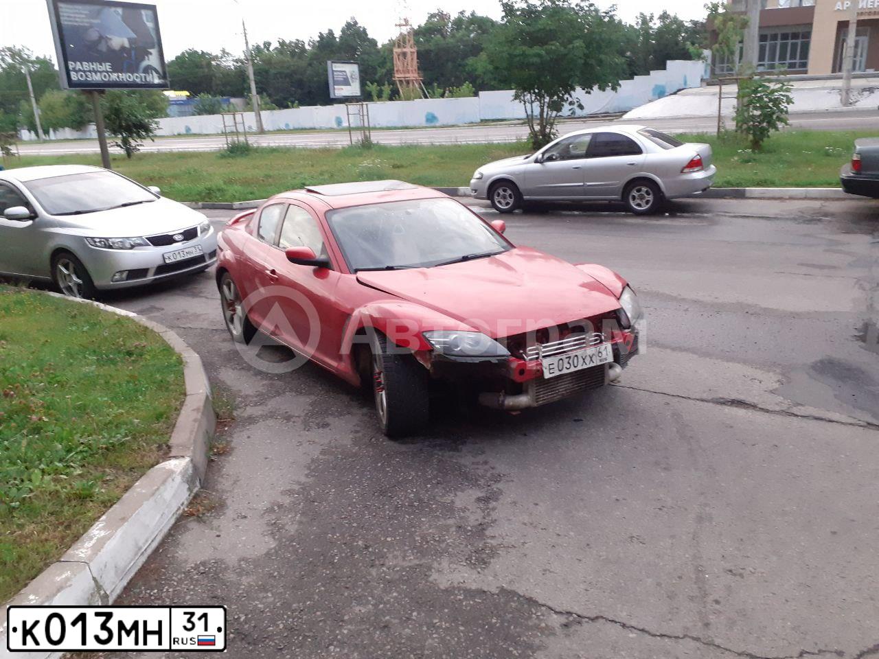 Фото автомобиля KIA CERATO, 2013 — госномер Е196МН77. Цвет: СЕРЕБРИСТЫЙ
