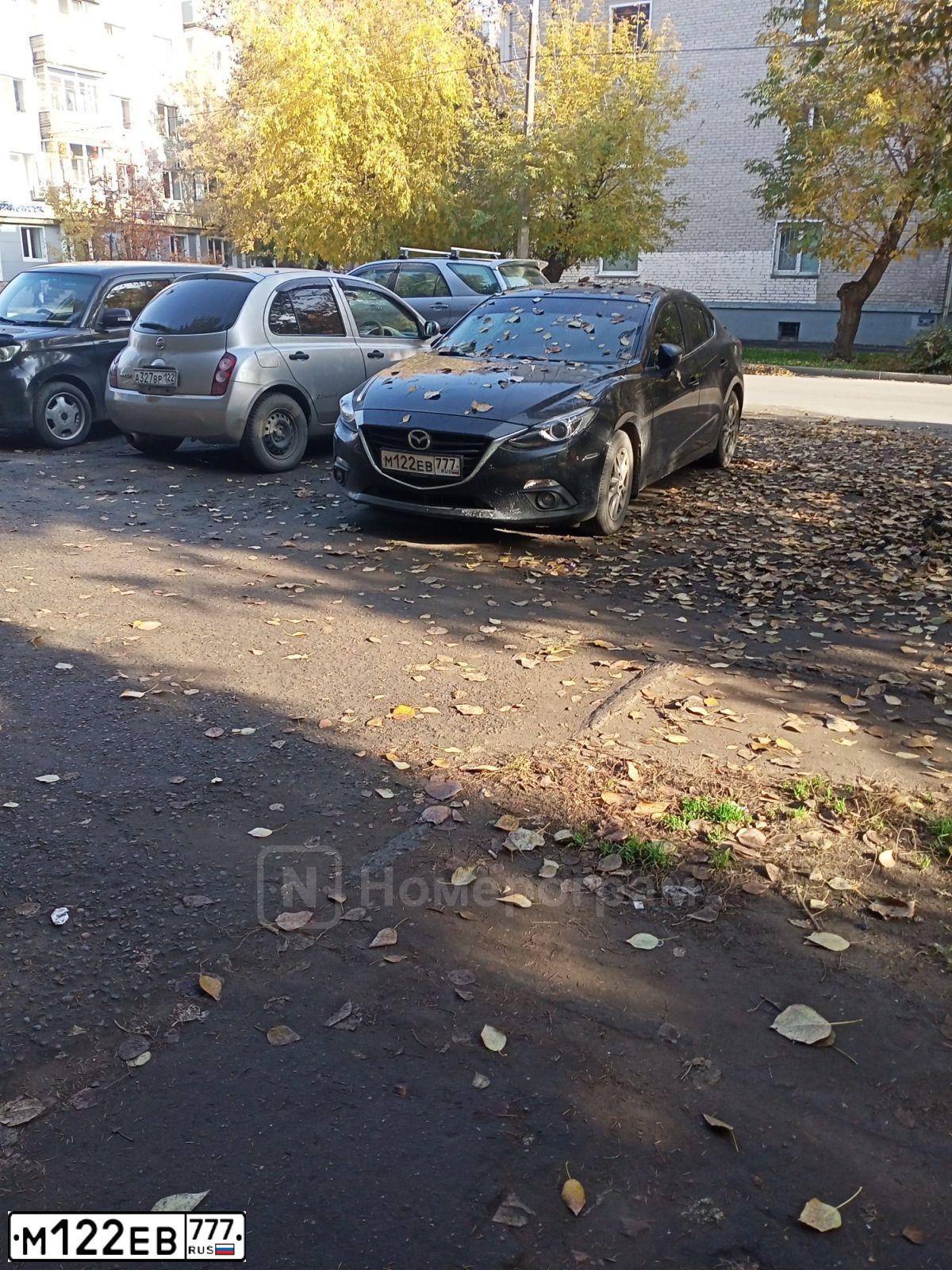 Фото автомобиля LEXUS RX, 2017 — госномер М140ВО799. Цвет: СИНИЙ