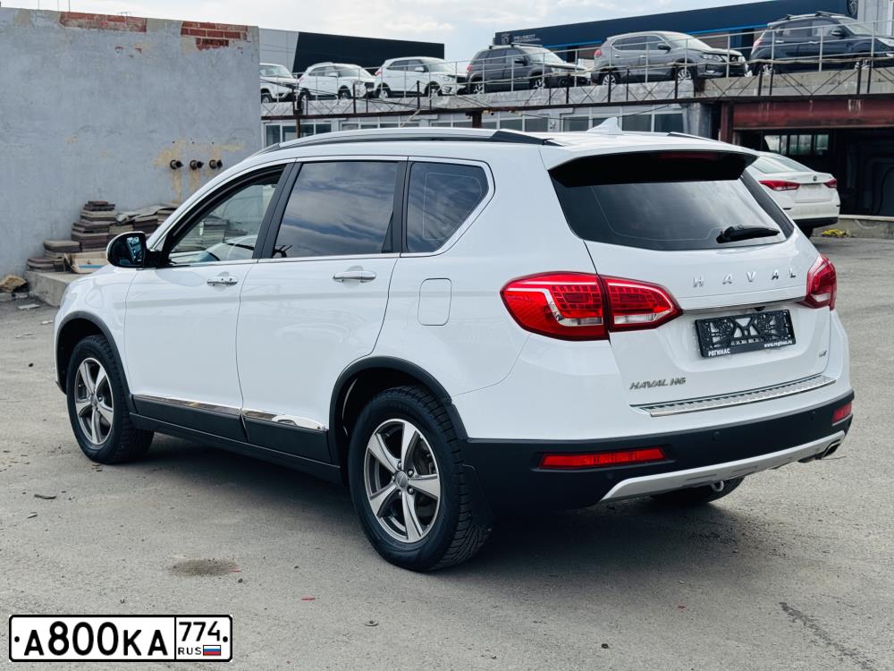 Фото автомобиля HAVAL H6, 2019 — госномер Е574ХА774. Цвет: Белый