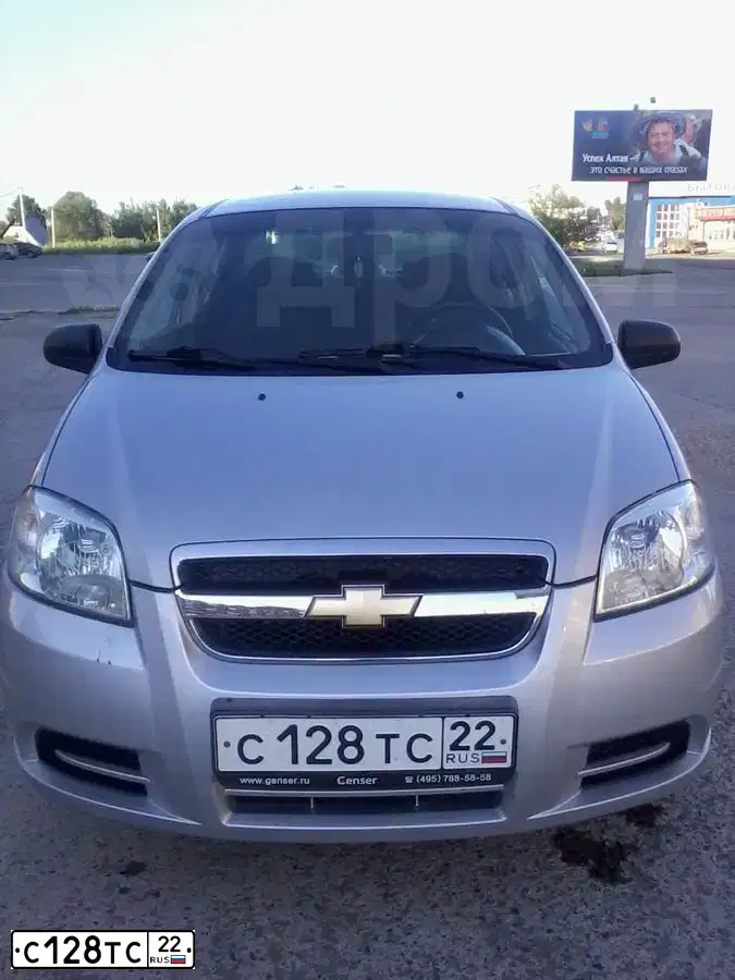 Фото автомобиля CHEVROLET AVEO, 2007 — госномер С128ТС22. Цвет: серебристый