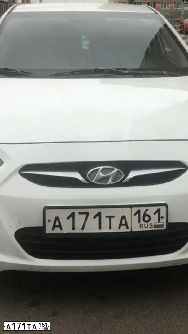 Фото автомобиля HYUNDAI SOLARIS, 2013 — госномер К847КН180. Цвет: Белый