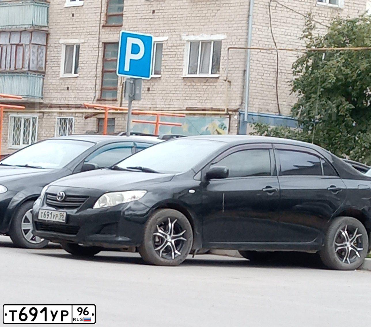 Фото автомобиля TOYOTA COROLLA, 2009 — госномер Т691УР96. Цвет: ЧЕРНЫЙ