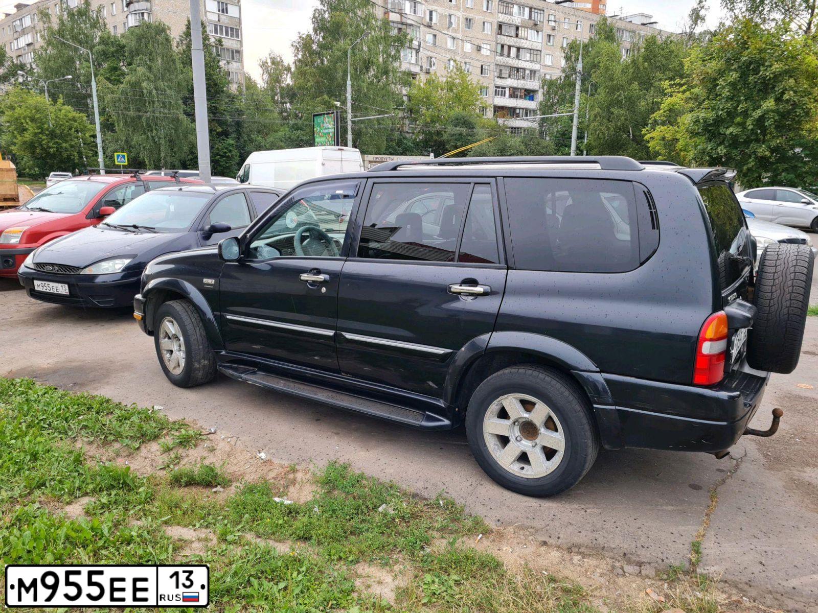 Фото автомобиля FORD FOCUS, 2004 — госномер В200НЕ197. Цвет: СИНИЙ ТЕМНЫЙ