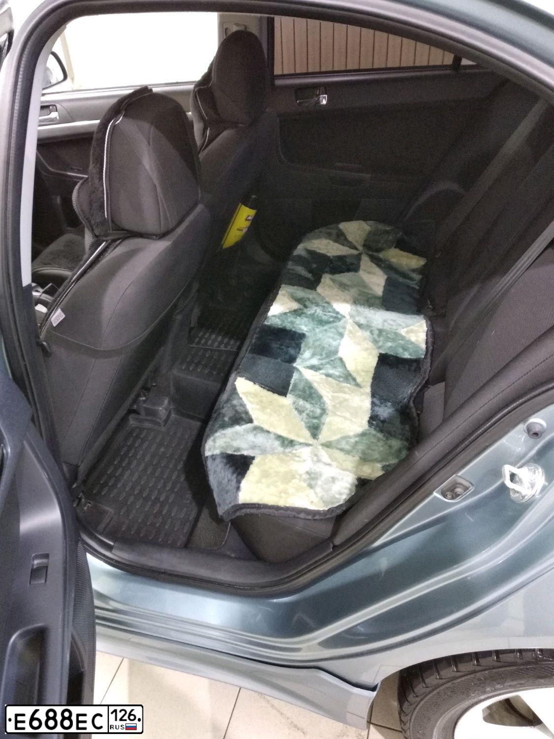 Фото автомобиля MITSUBISHI LANCER, 2007 — госномер В072ХА126. Цвет: СВЕТЛО-СЕРО-ЗЕЛЕНЫЙ