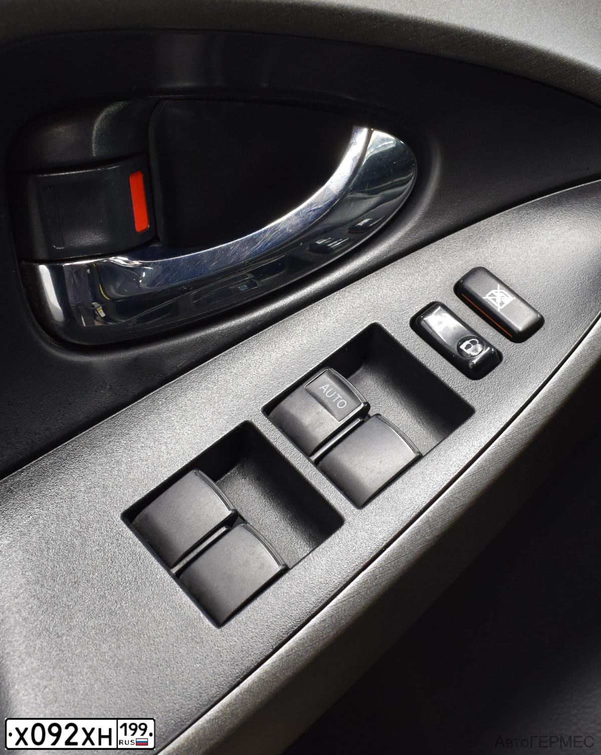 Фото автомобиля TOYOTA RAV4, 2010 — госномер Р060ТР54. Цвет: ЧЕРНЫЙ