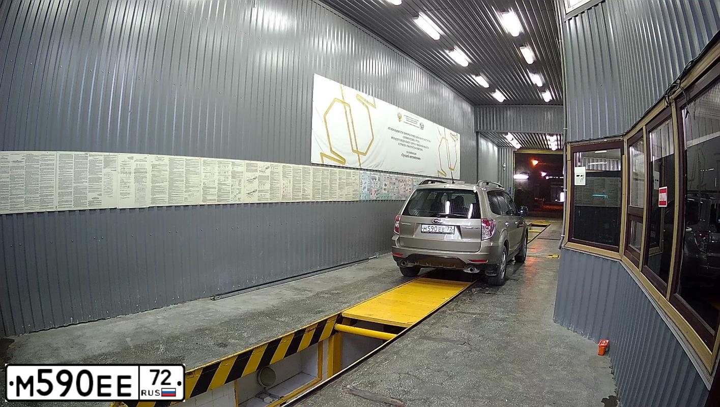 Фото автомобиля SUBARU FORESTER, 2008 — госномер М590ЕЕ72. Цвет: ЗОЛОТИСТЫЙ