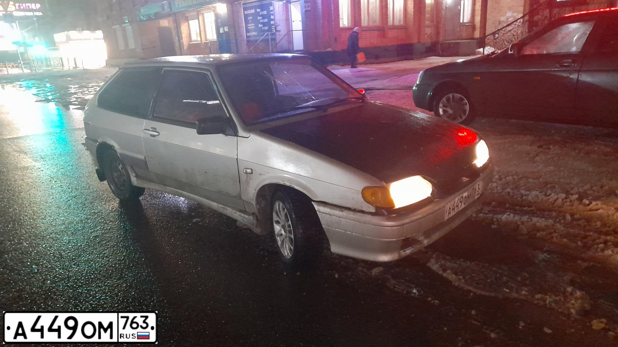 Фото автомобиля LADA 2113 SAMARA, 2006 — госномер А449ОМ763. Цвет: БЕЛО-ЗЕЛЕНЫЙ