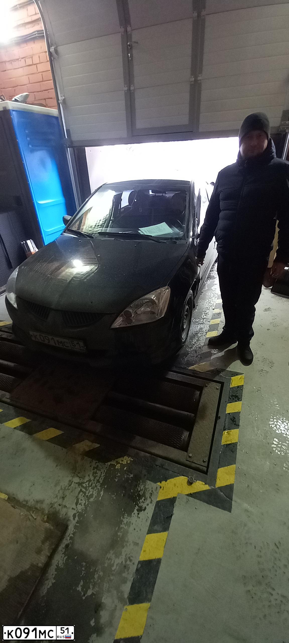 Фото автомобиля MITSUBISHI LANCER, 2005 — госномер В065ОН51