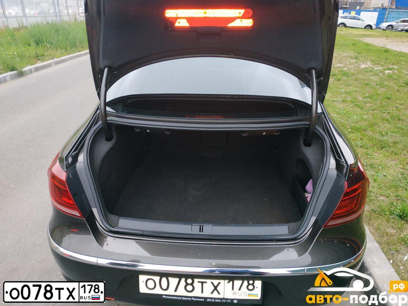Фото автомобиля VOLKSWAGEN PASSAT, 2013 — госномер О078ТХ178. Цвет: Коричневый