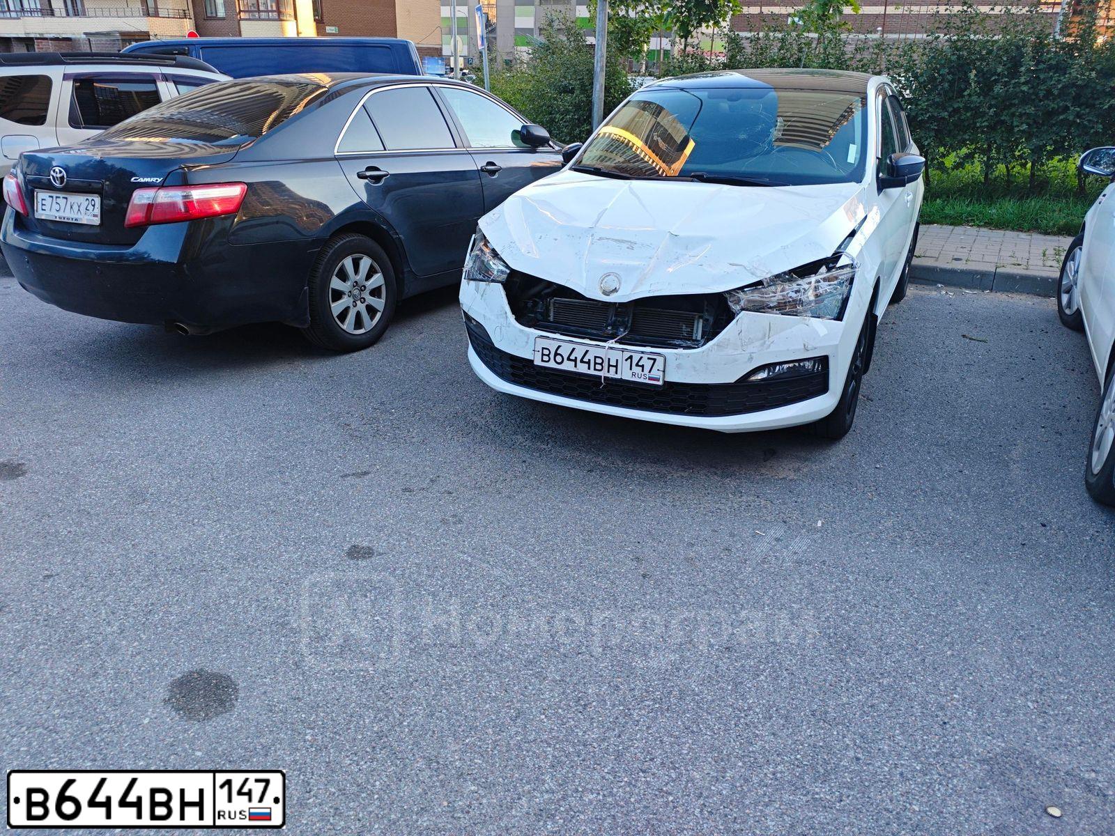 Фото автомобиля SKODA RAPID, 2020 — госномер В644ВН147. Цвет: БЕЛЫЙ