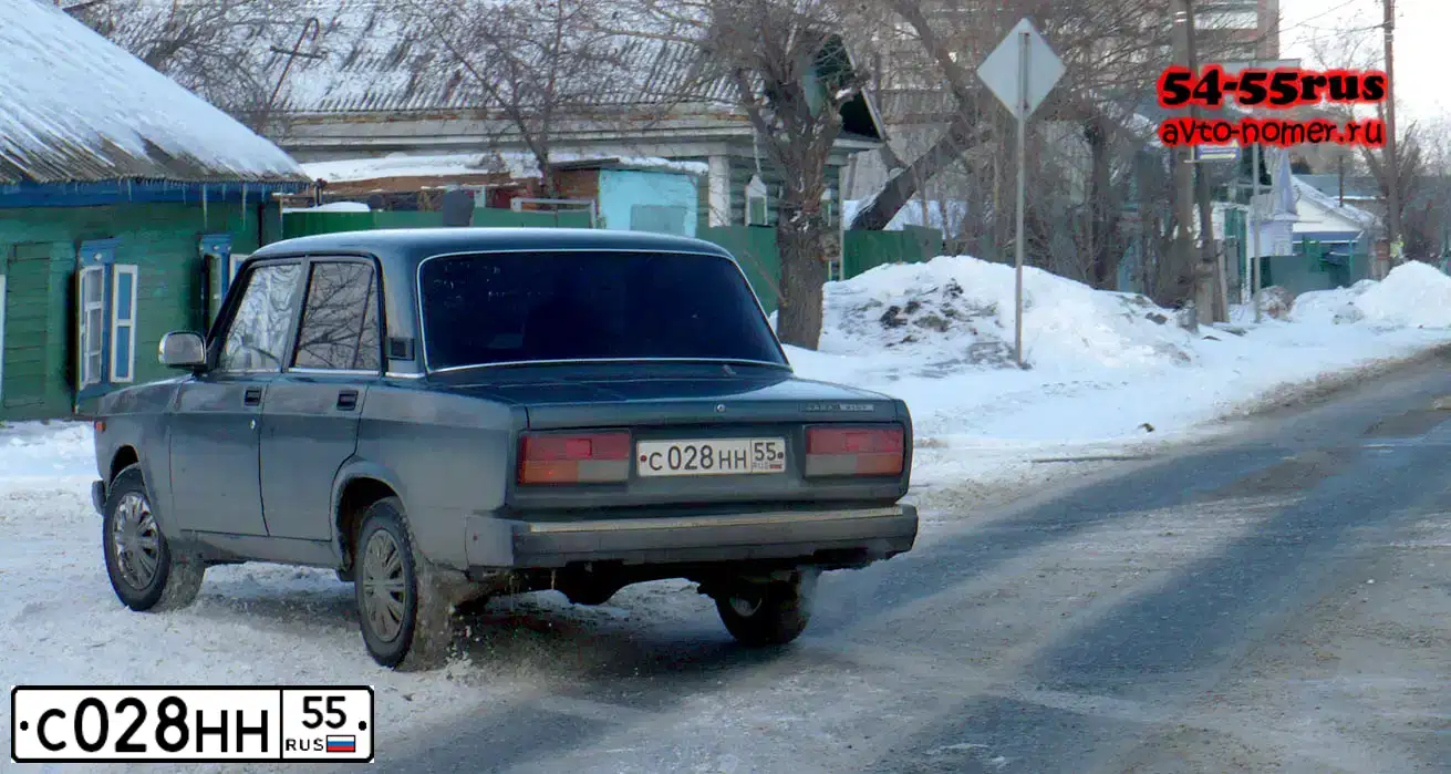 Фото автомобиля LADA 2107 LADA, 2010 — госномер К343ВЕ122. Цвет: Серо-сине-зеленый