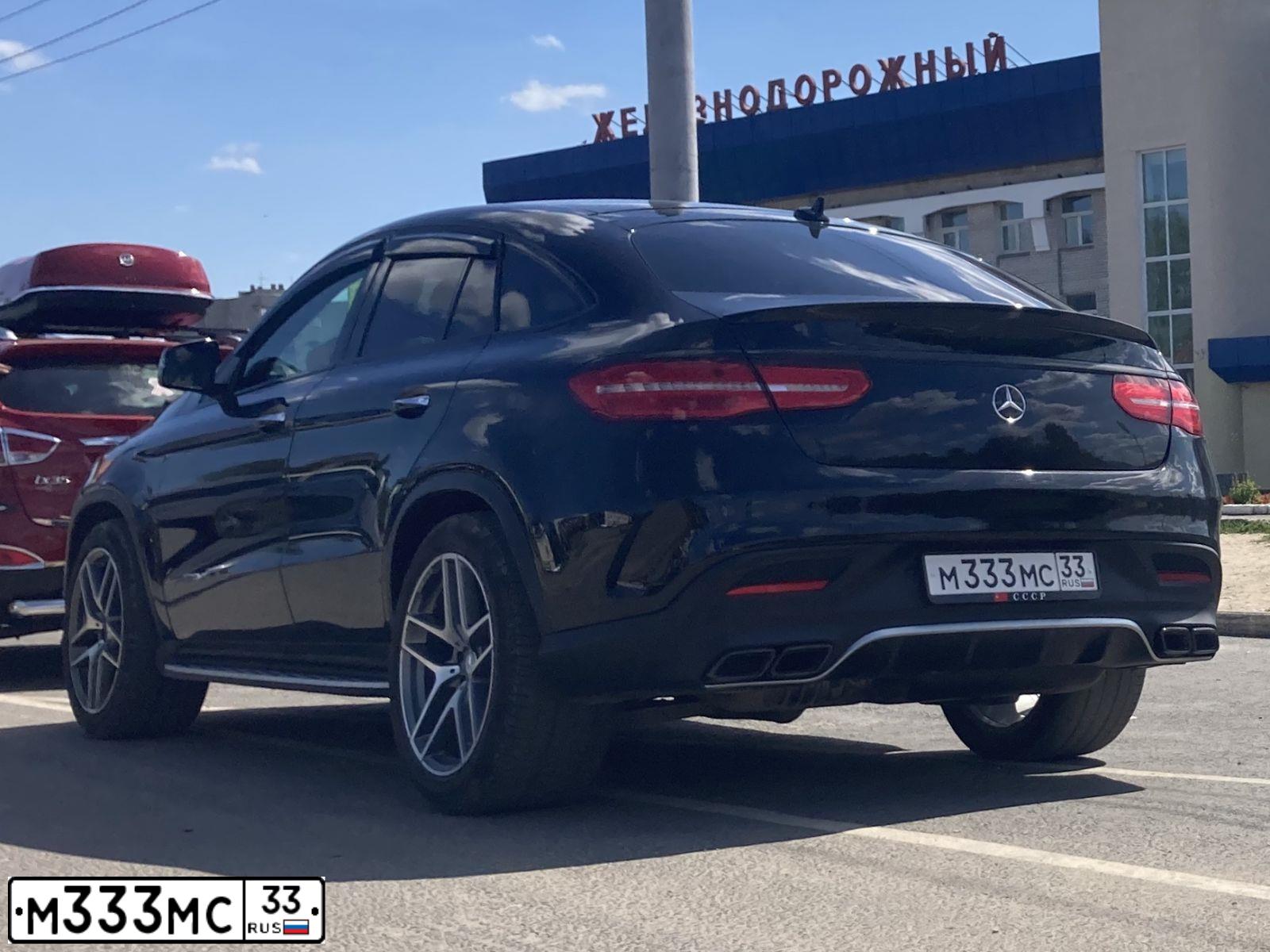 Фото автомобиля VOLKSWAGEN TOUAREG, 2012 — госномер К848НМ33. Цвет: СЕРЫЙ