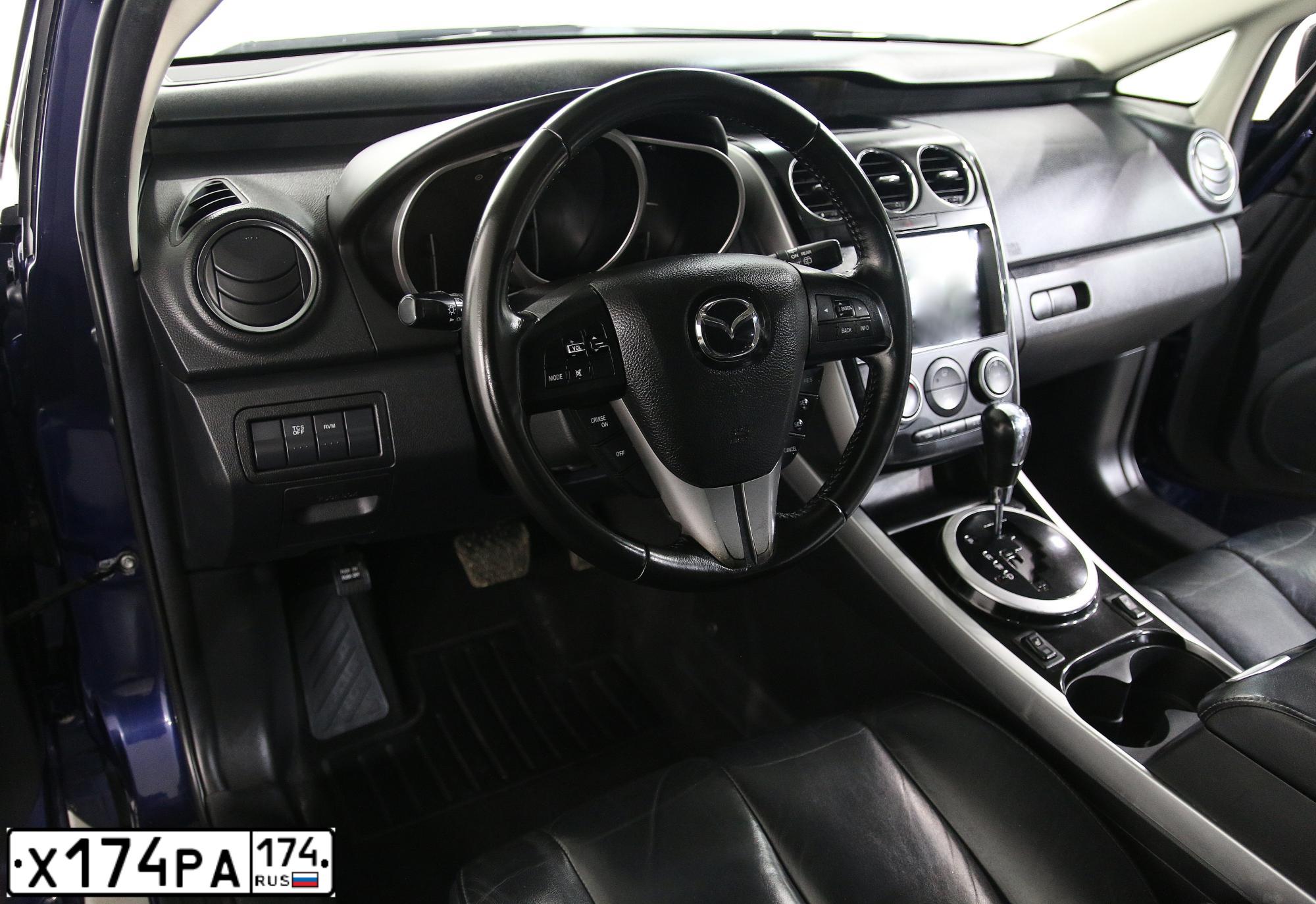 Фото автомобиля VOLKSWAGEN GOLF, 2001 — госномер Т220СТ174. Цвет: ЗЕЛЕНЫЙ