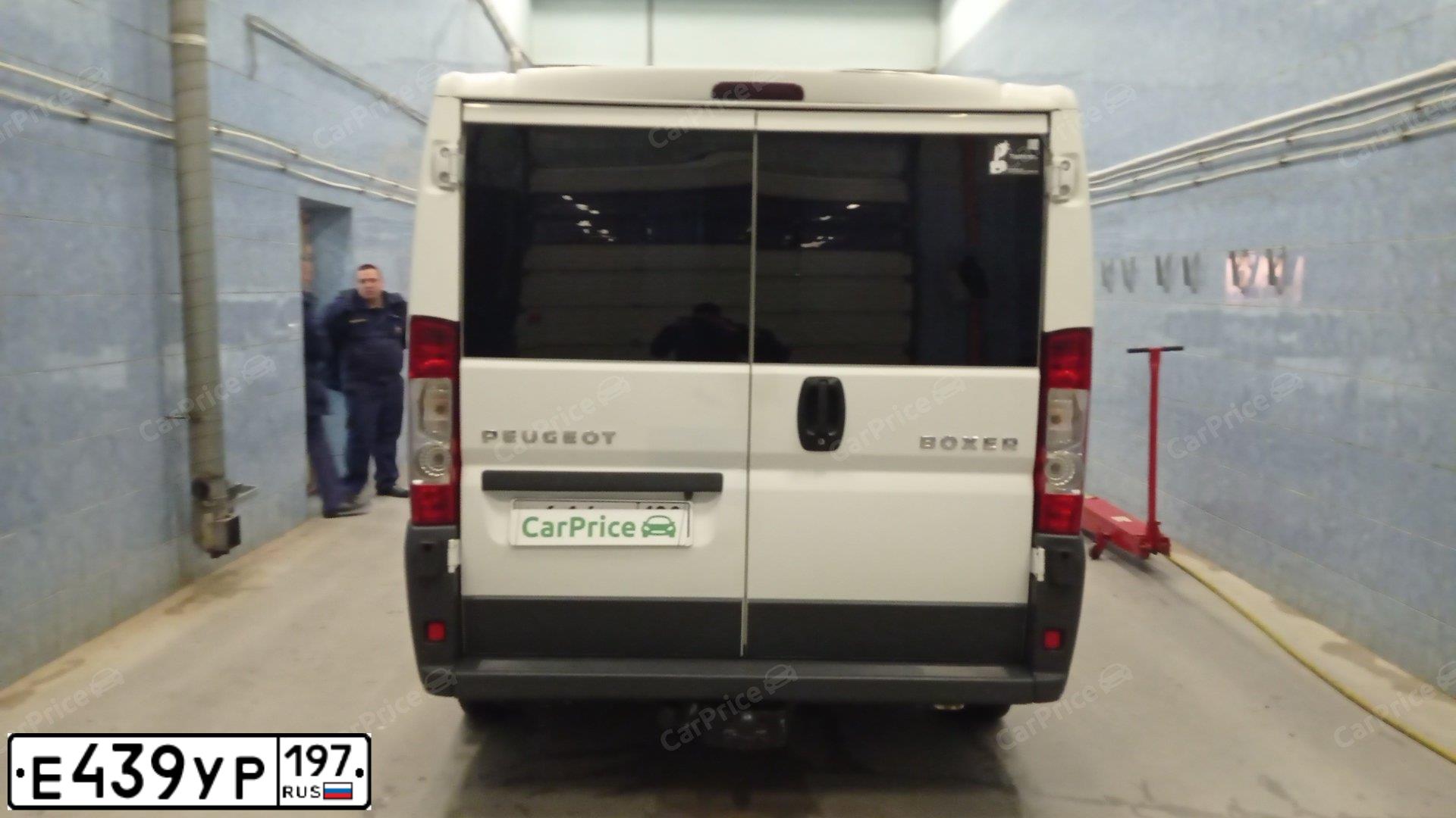 Фото автомобиля PEUGEOT BOXER, 2012 — госномер М222МТ73. Цвет: Белый