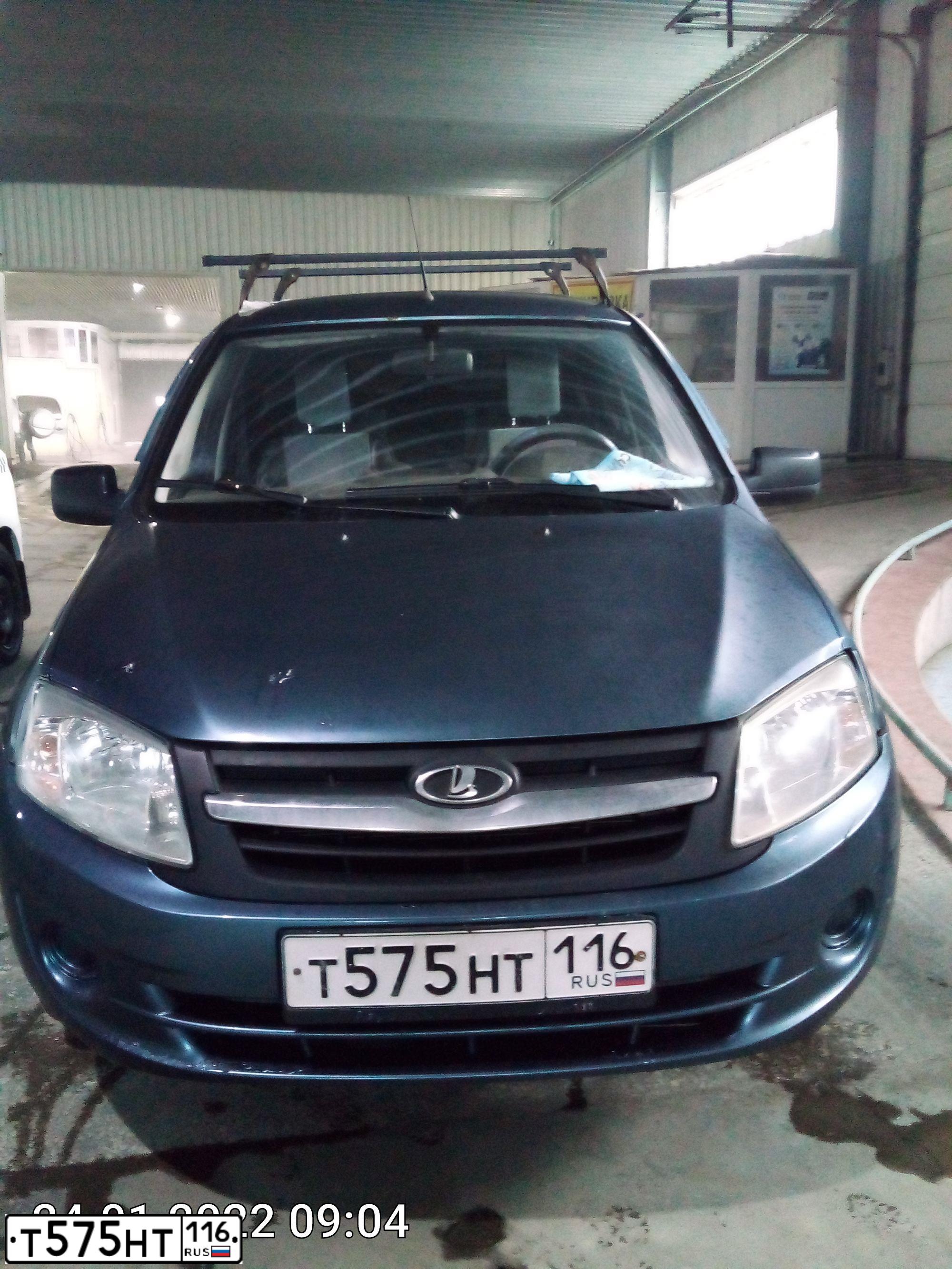 Фото автомобиля LADA 2190 GRANTA, 2013 — госномер Т575НТ116. Цвет: СЕРО-СИНИЙ