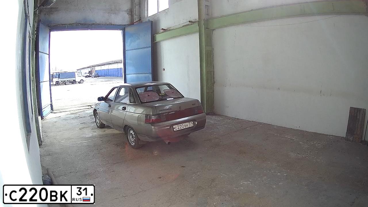 Фото автомобиля LADA 2110, 2001 — госномер С220ВК31. Цвет: СЕРЕБРИСТО-СЕРО-ЗЕЛЕНЫЙ